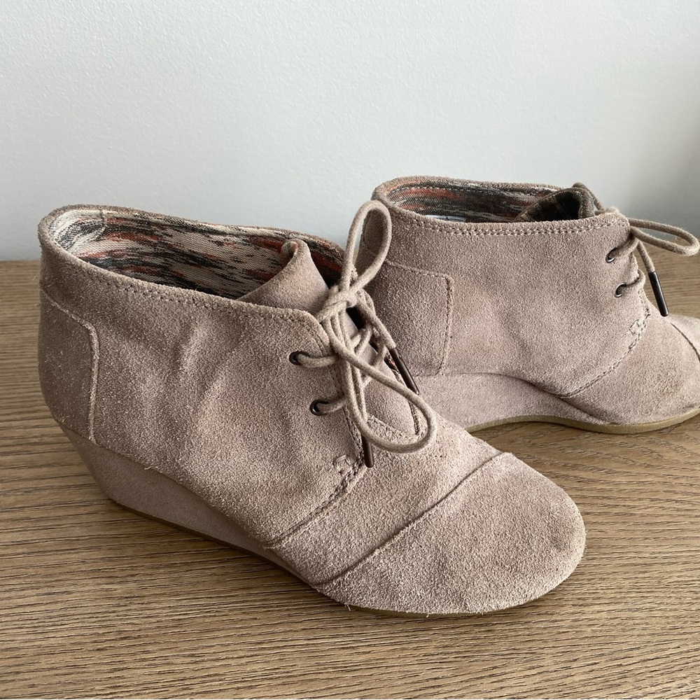 Women’s Tan Toms heeled booties